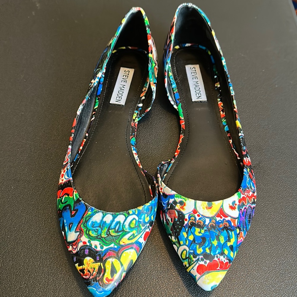 Steve Madden Size 10 Graffiti Flats